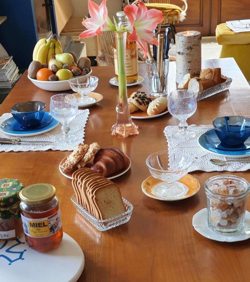 A L'Ecole Buissonniere, Chambre D'Hotes En Sidobre Lacrouzette Dış mekan fotoğraf